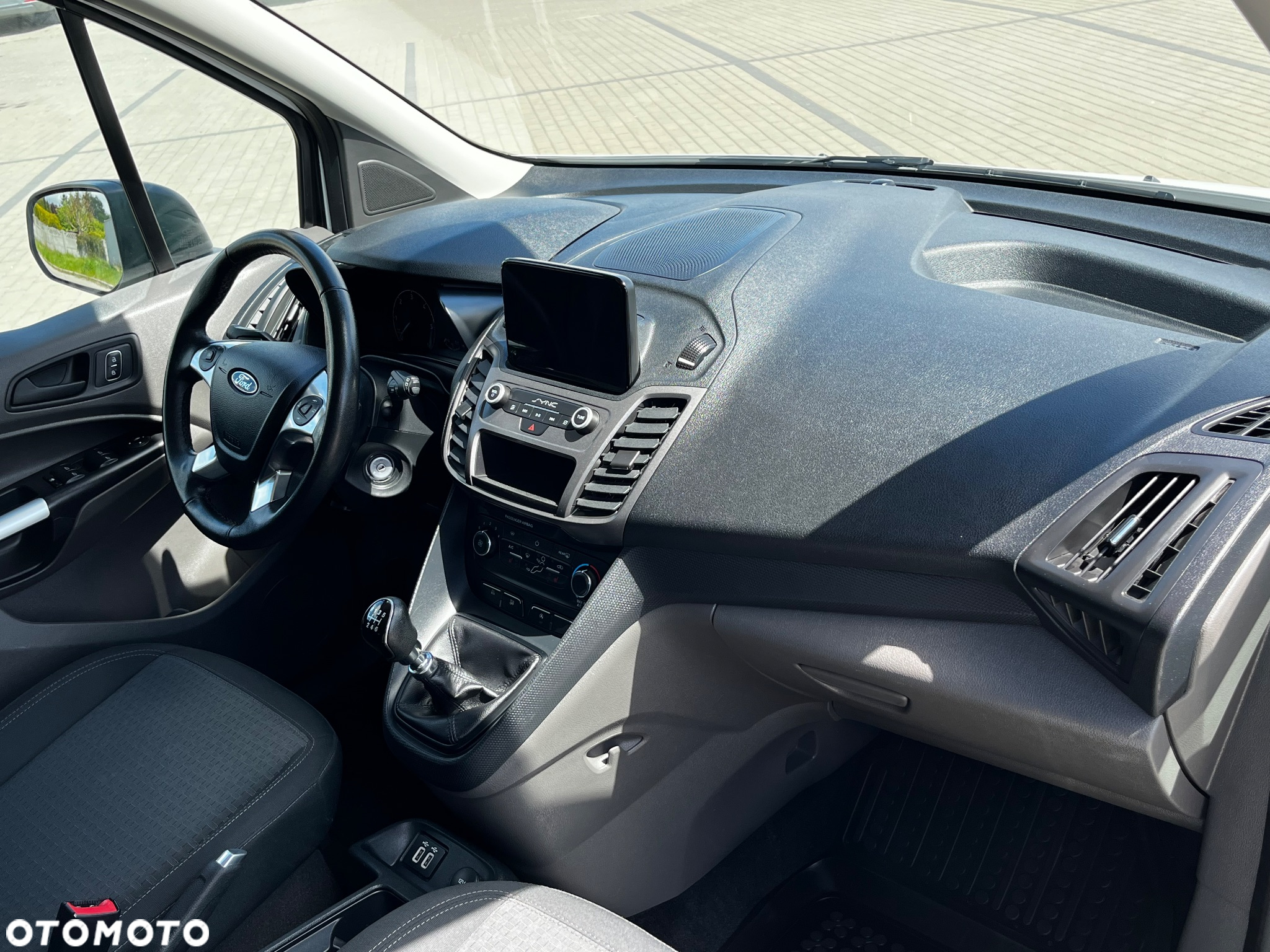 Ford Tourneo Connect - 30