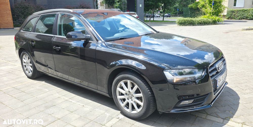 Audi A4 Avant 2.0 TDI quattro Stronic - 8