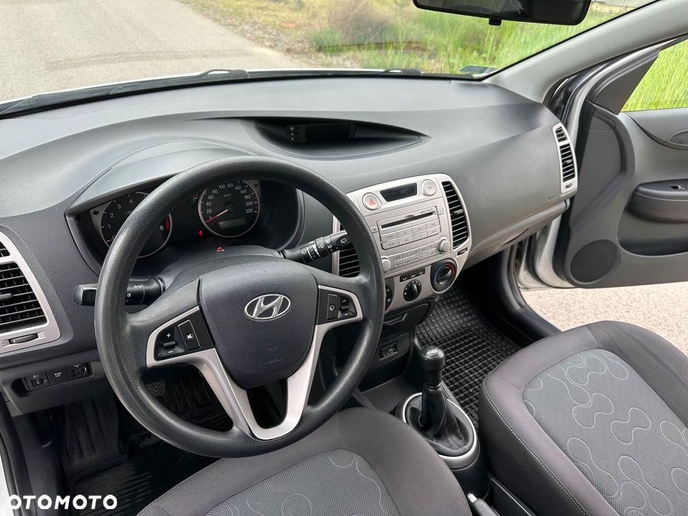 Hyundai i20 1.2 Comfort EU5 - 14