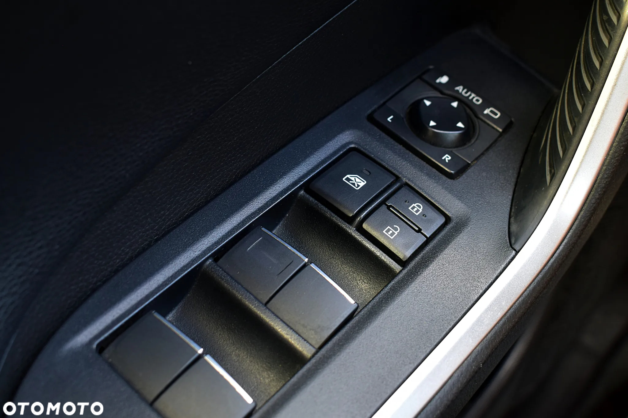 Toyota RAV4 2.5 Hybrid Comfort 4x4 - 19