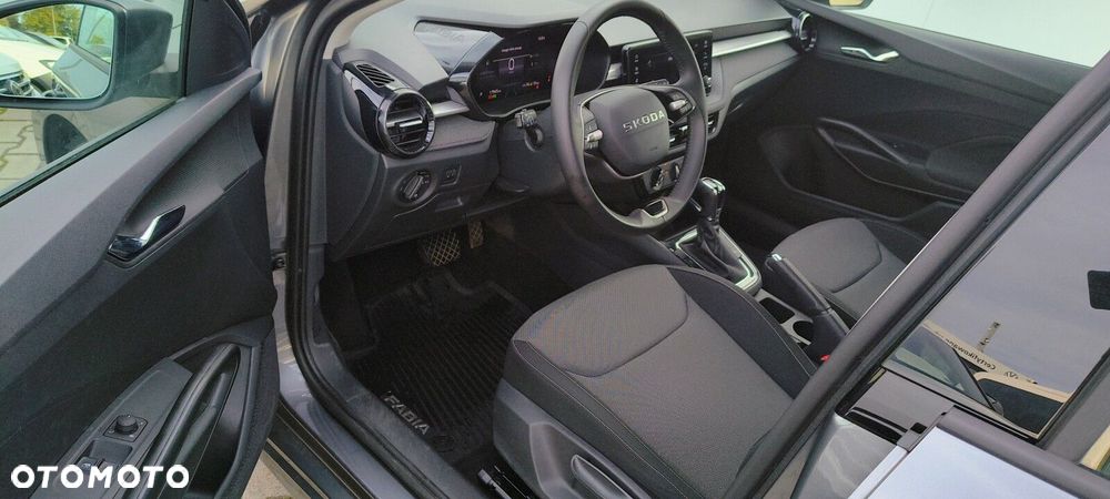 Skoda Fabia - 11