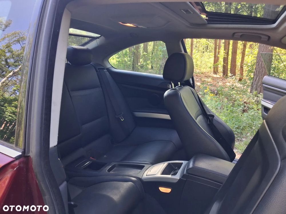 BMW Seria 3 320d DPF Edition Fleet Sport - 23