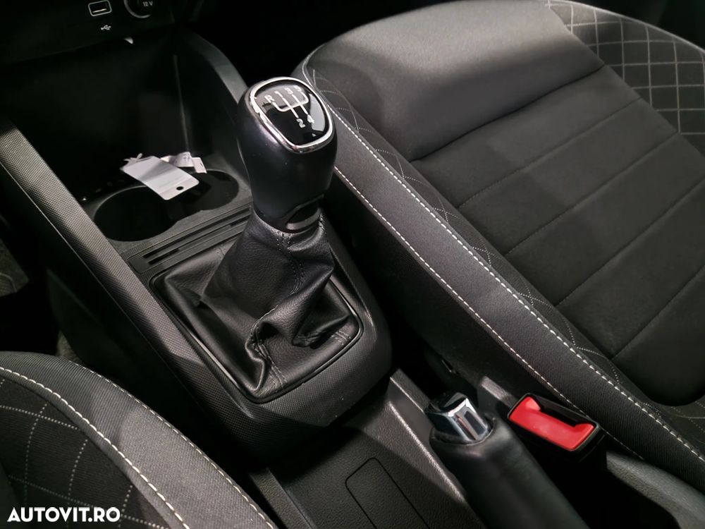 Skoda Fabia - 21