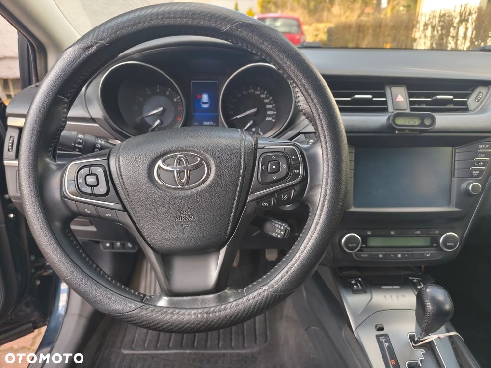 Toyota Avensis 1.8 Premium MS - 22