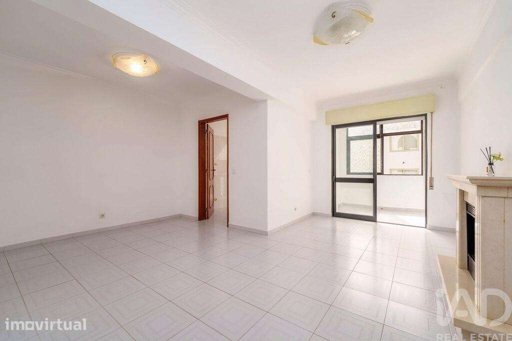 Apartamento T2 em Quarteira - Grande imagem: 3/35