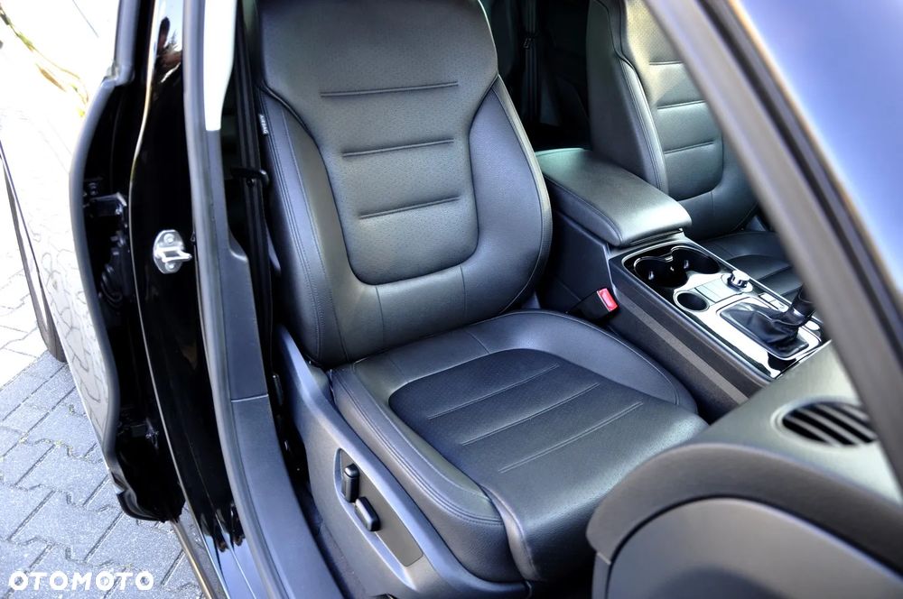 Volkswagen Touareg 3.0 V6 TDI DPF Automatik - 31