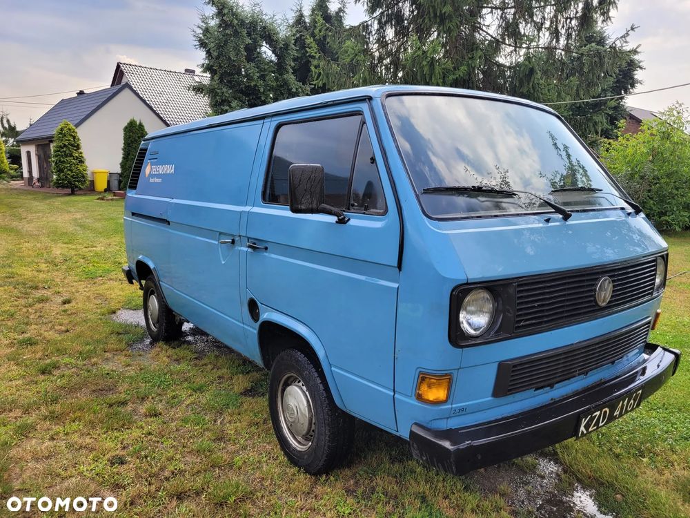 Volkswagen Transporter - 2