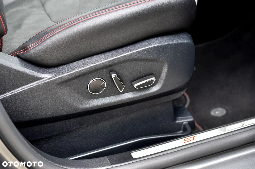 Ford S-Max 2.0 EcoBlue ST-Line - 26