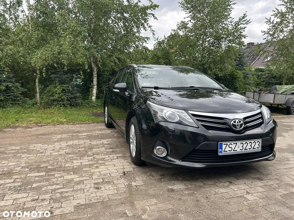 Toyota Avensis 1.8 Premium - 2
