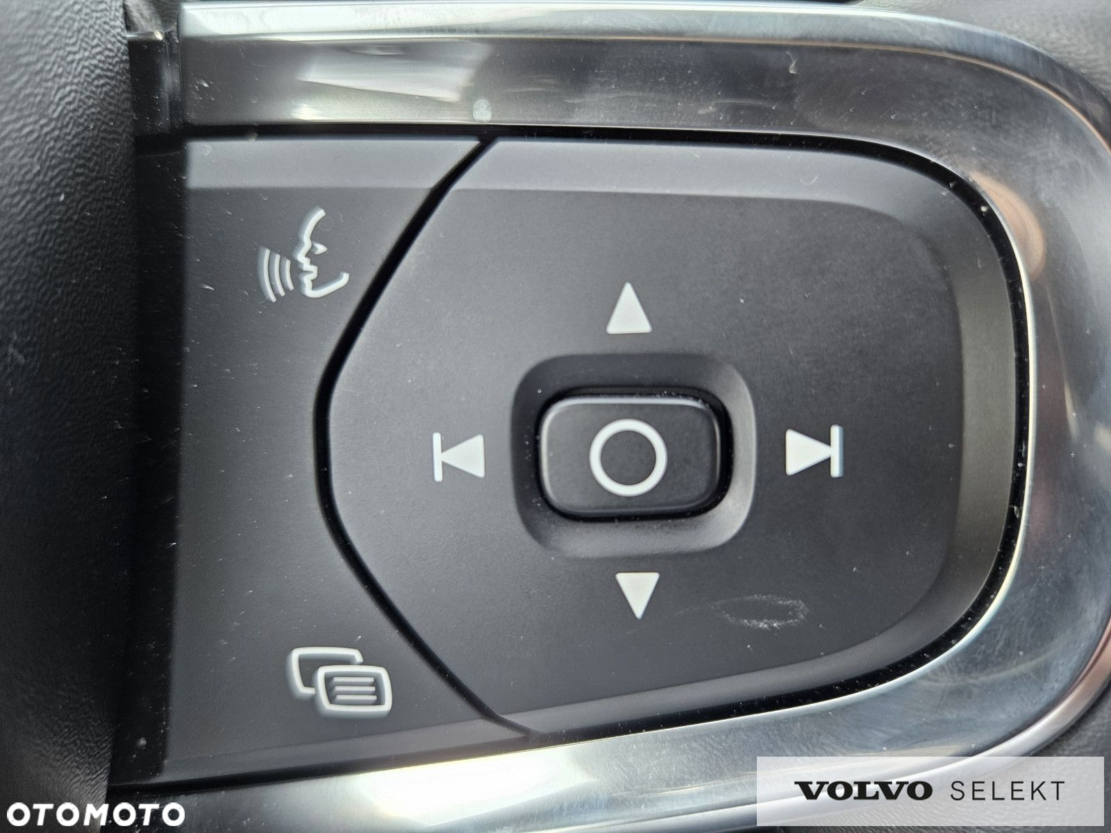 Volvo XC 40 - 23