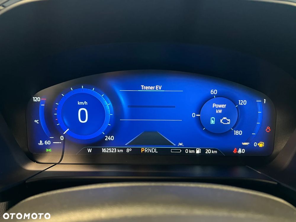 Ford Kuga 2.5P PHEV FWD ST-Line - 27