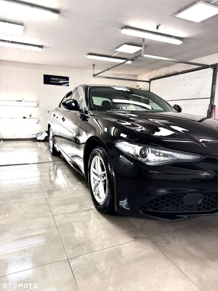 Alfa Romeo Giulia - 2