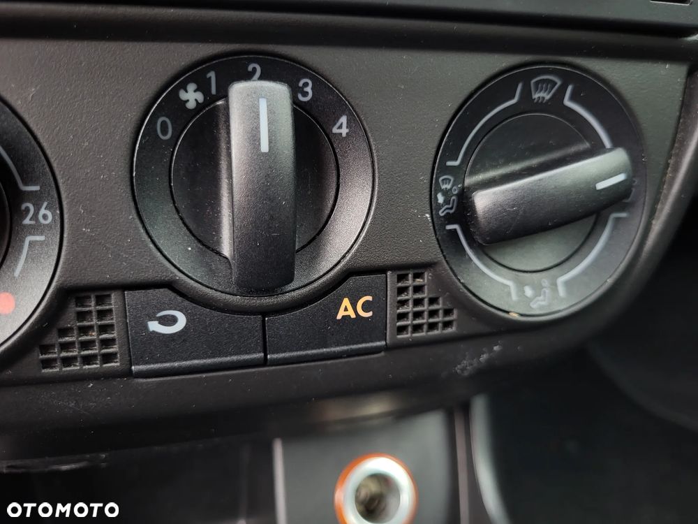 Volkswagen Fox 1.2 - 14