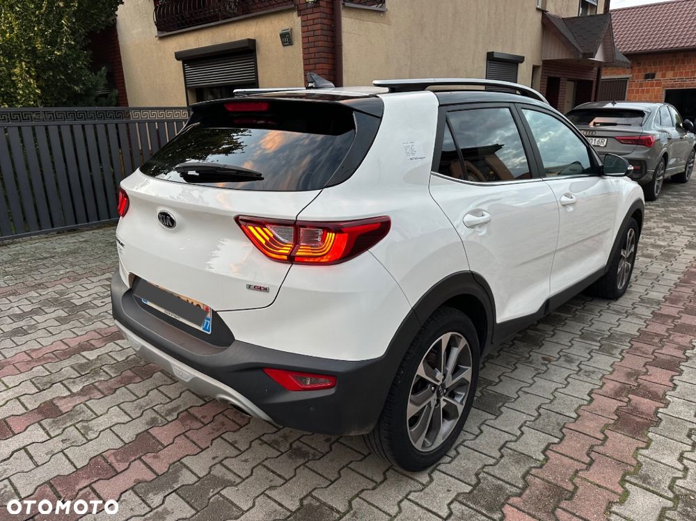 Kia Stonic - 4