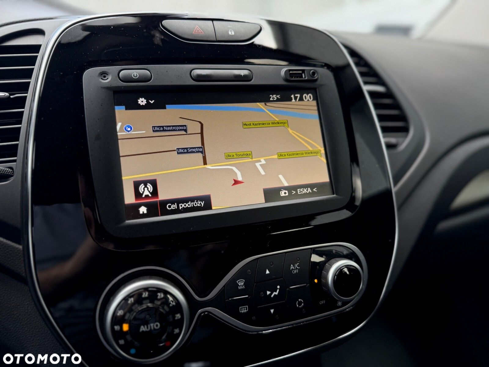 Renault Captur - 13