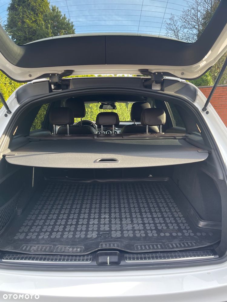 Mercedes-Benz GLC 250 4-Matic - 4