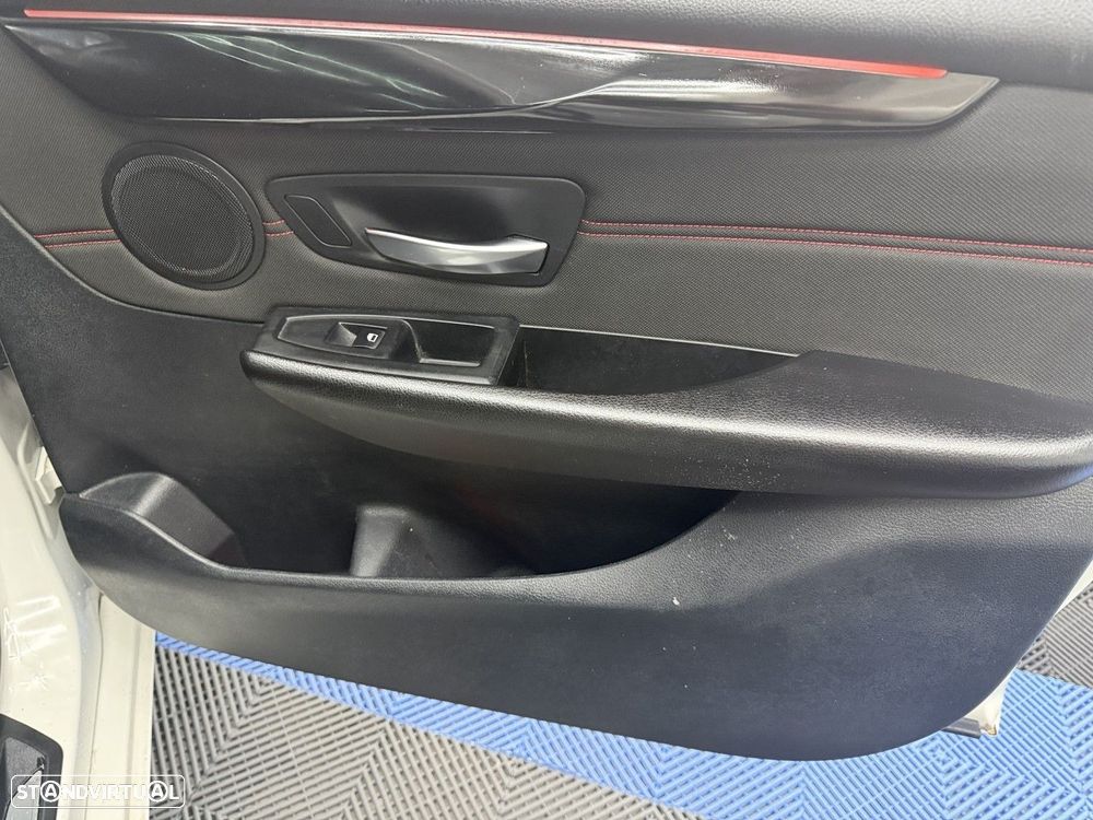 BMW 216 Active Tourer d Line Sport - 21