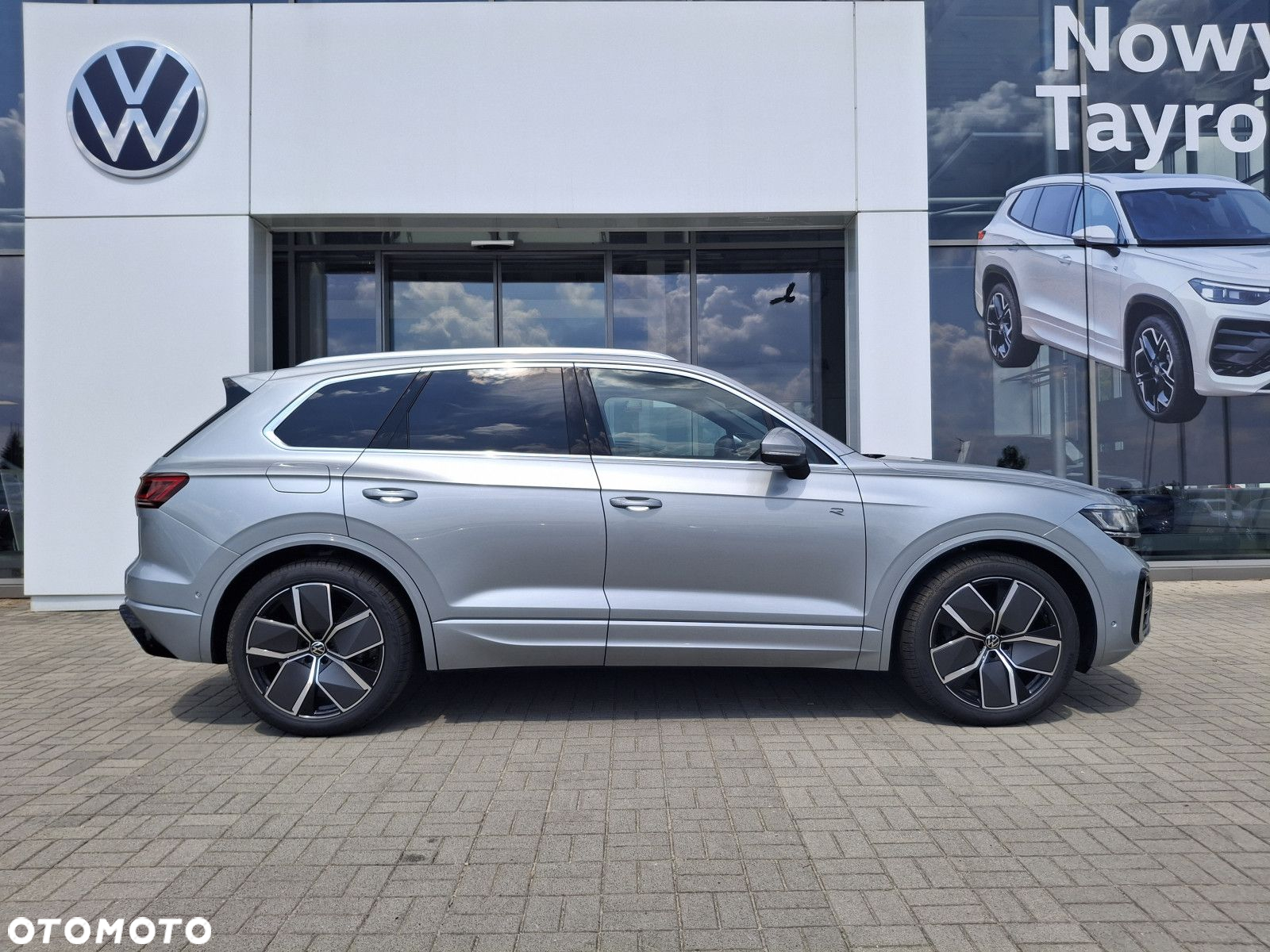 Volkswagen Touareg 3.0 V6 TDI 4Motion R-Line - 4