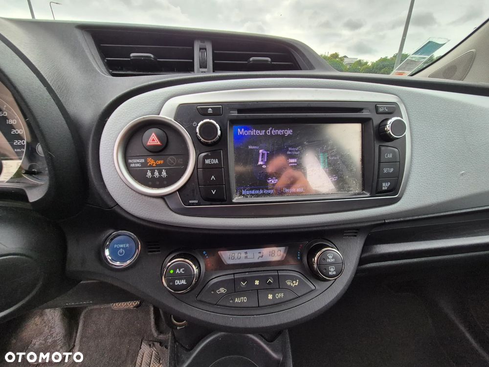 Toyota Yaris - 11