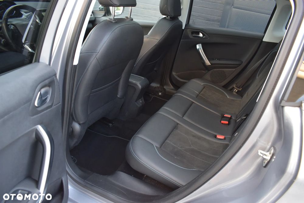 Peugeot 2008 1.2 Pure Tech GPF Crossway S&S EAT6 - 8