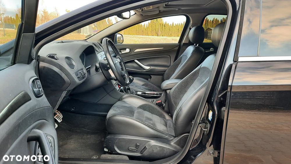 Ford Mondeo 2.5 Titanium S - 14