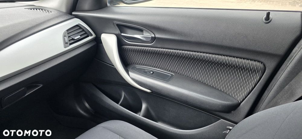 BMW Seria 1 118d - 12