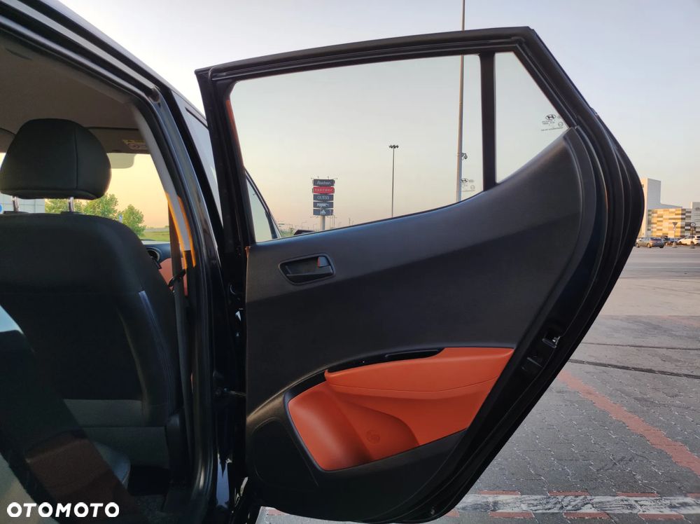 Hyundai i10 - 11