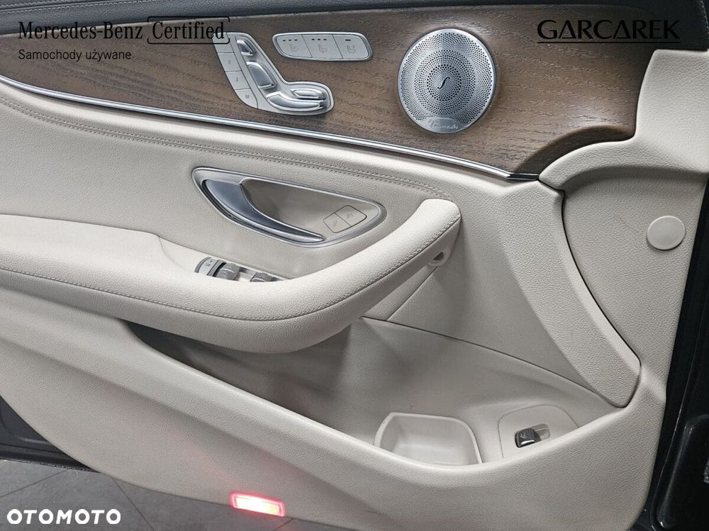 Mercedes-Benz Klasa E - 23