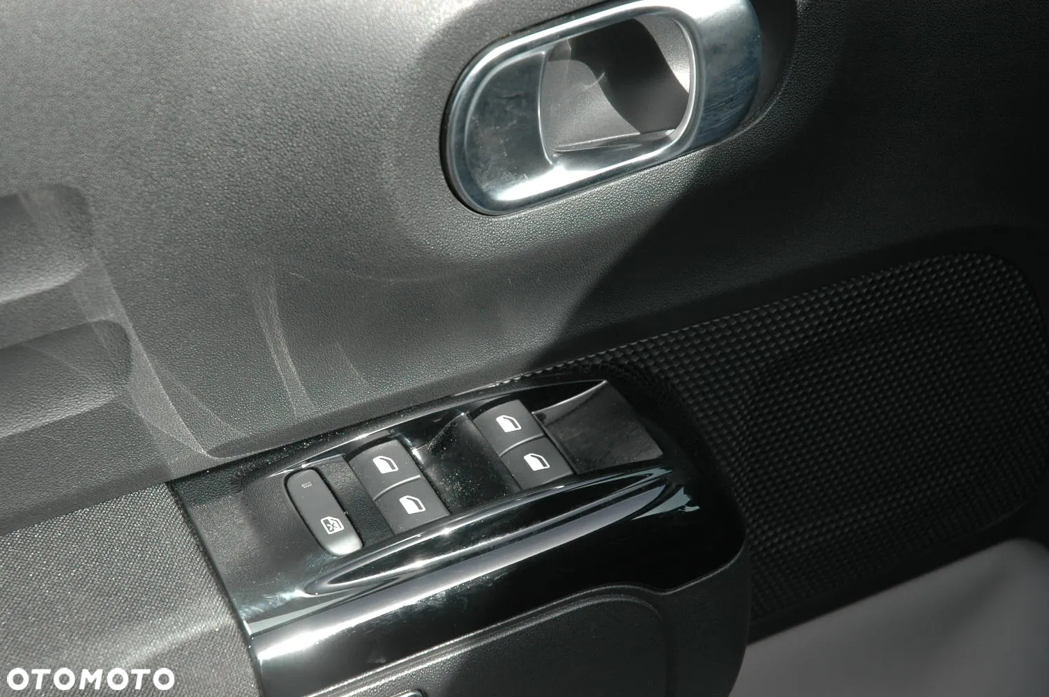 Citroën C3 1.2 PureTech Shine - 10