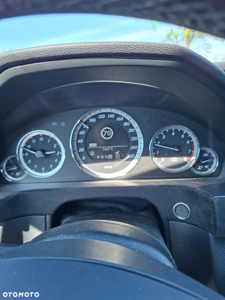 Mercedes-Benz Klasa E 200 CGI BlueEFFICIENCY Automatik - 12