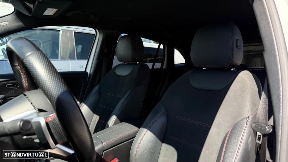 Mercedes-Benz GLA 180 d AMG Line - 10