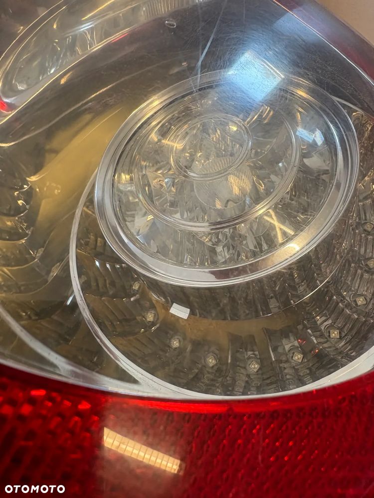 LAMPA TYŁ TYLNA PRAWA VW PASSAT B6 KOMBI - 4