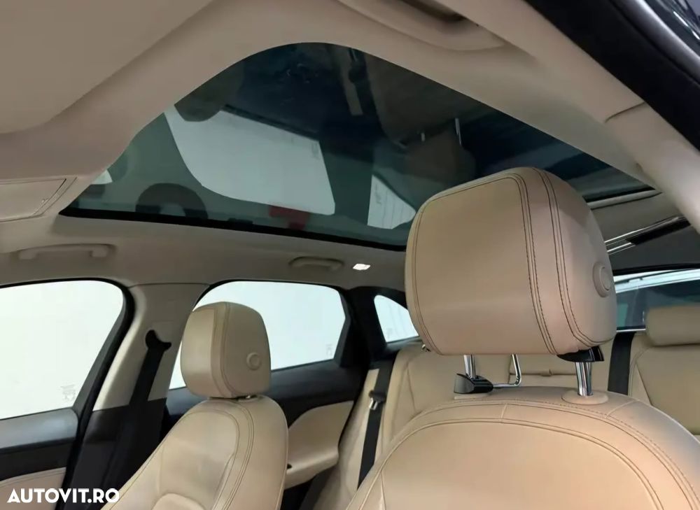 Jaguar F-Pace 20d AWD Prestige - 3