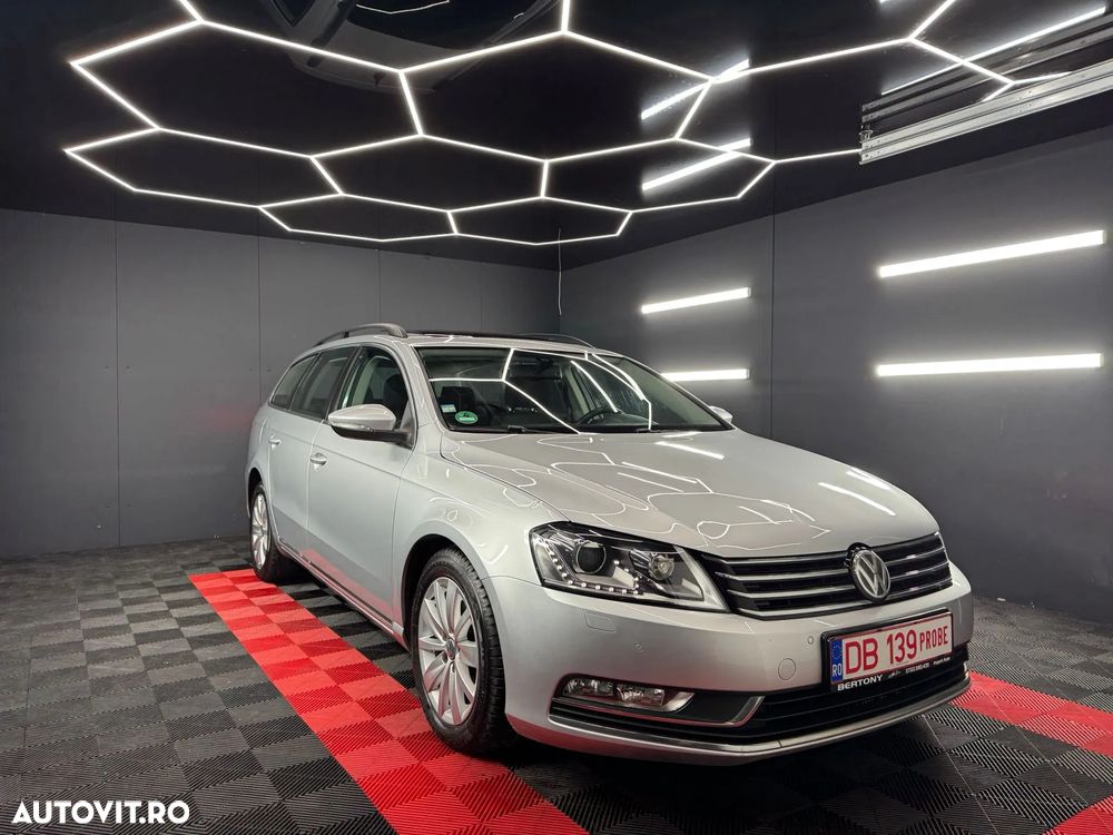 Volkswagen Passat 2.0 TDI DSG BlueMotion Technology Comfortline - 1