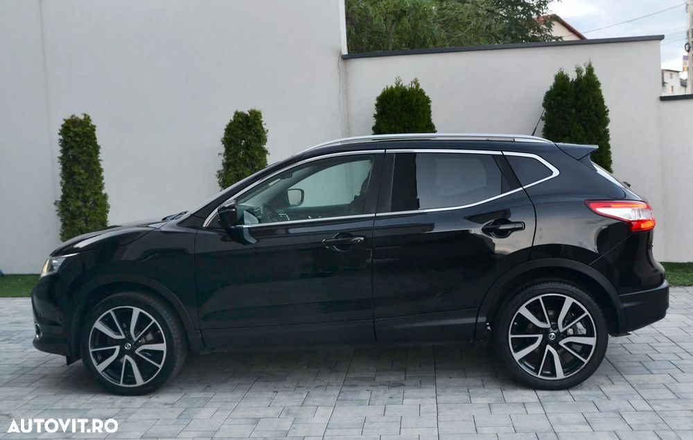 Nissan Qashqai - 25