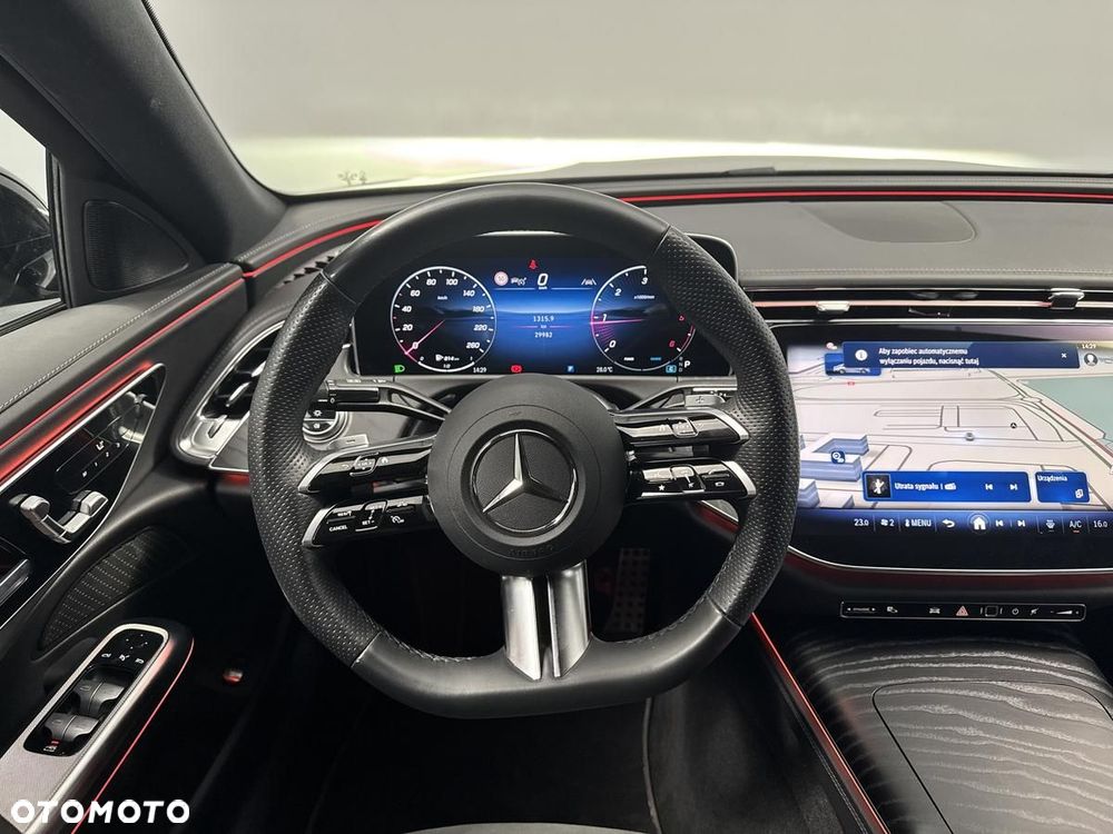 Mercedes-Benz Klasa E 220 d mHEV 4-Matic AMG 9G-Tronic - 24