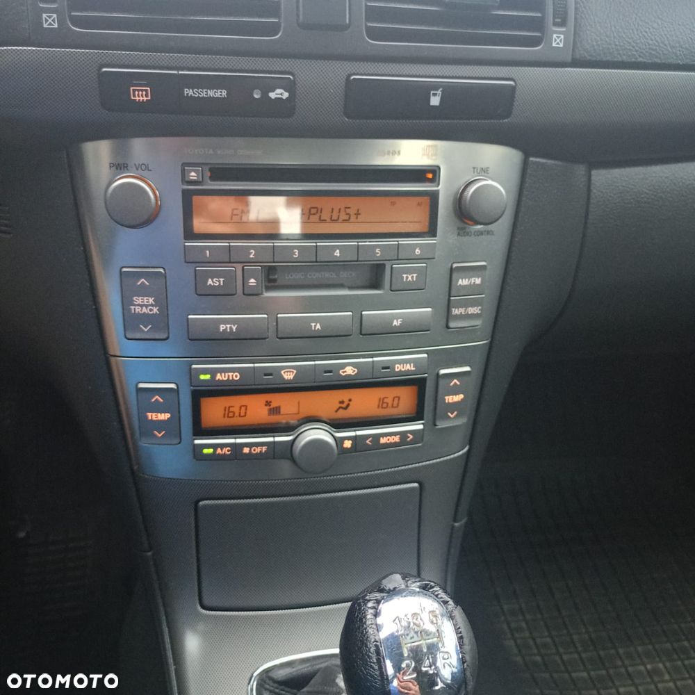 Toyota Avensis 1.8 VVT-i - 4