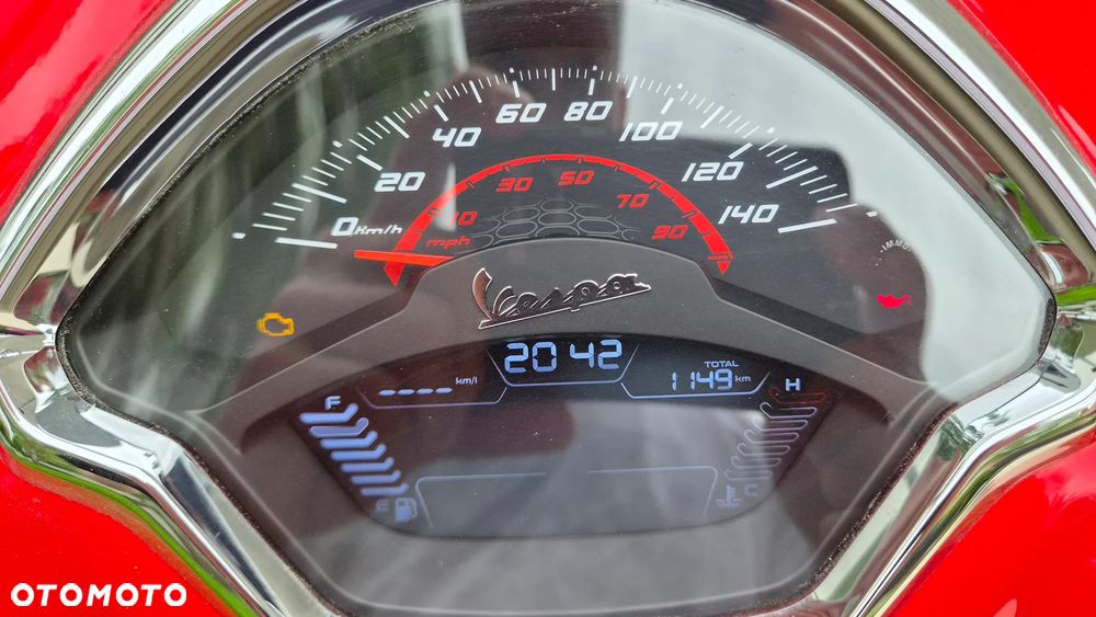 Vespa GTS - 8