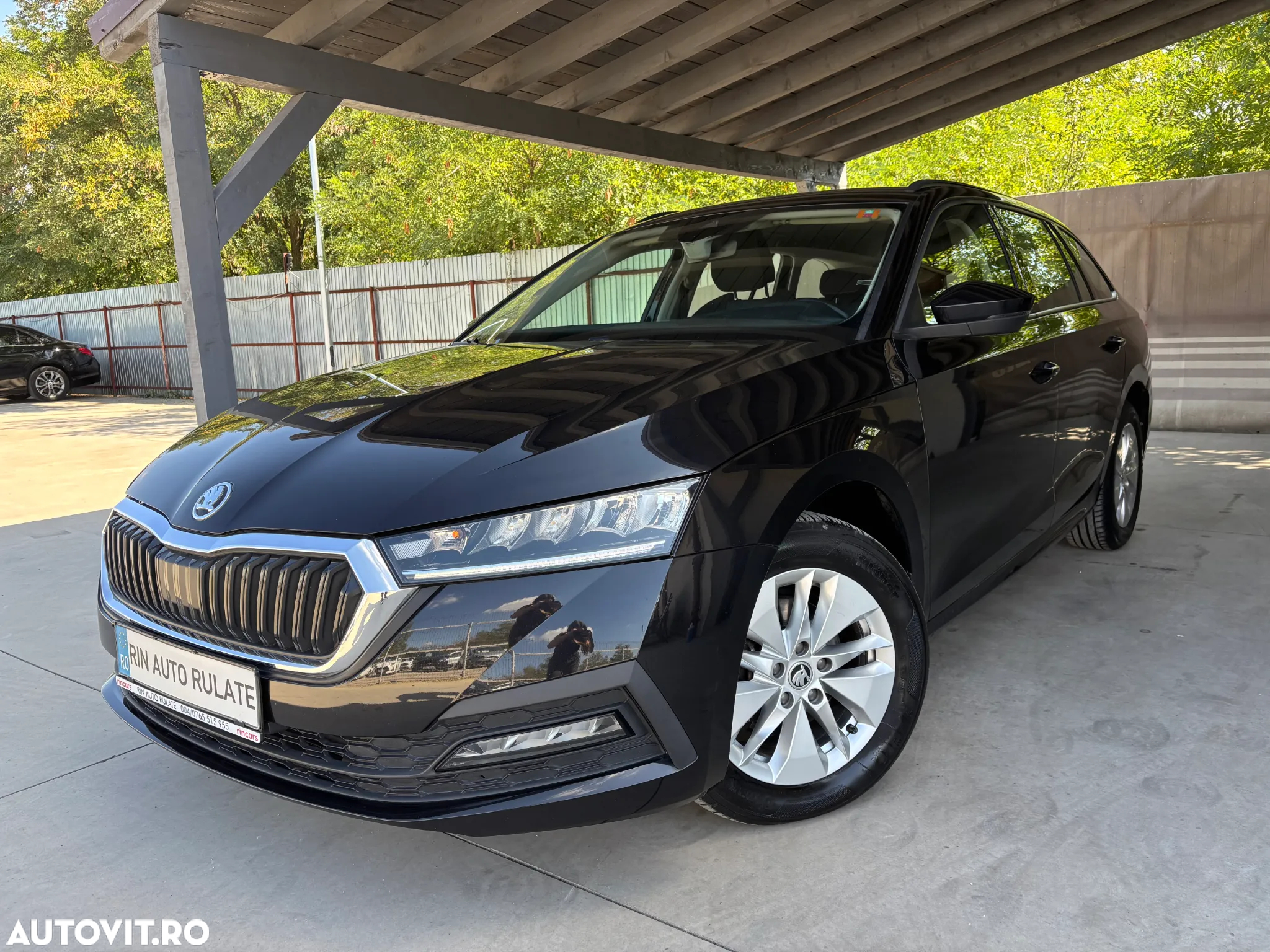 Skoda Octavia 2.0 TDI DSG Style - 3