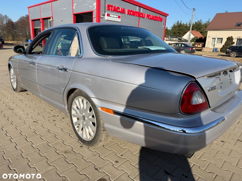 Jaguar XJ XJ8 4.2 LWB - 7