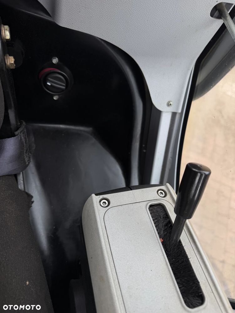 Wacker Neuson ET16 Minikoparka 2 tony. JAK NOWA 2018rok z Gospodarstwa Norweskiego 1190mtg. IGŁA! Rozsuwane hydraulicznie gąsienice. Dodatkowe sekcje Hydrauliczne. Silnik Yanmar 3 cyl. Aktualna DEKRA BMWT. Po serwisach! Ani deka luzów i wycieków. OKAZJA TANIO. Zadbana maszyna. 2 łyżki - 27