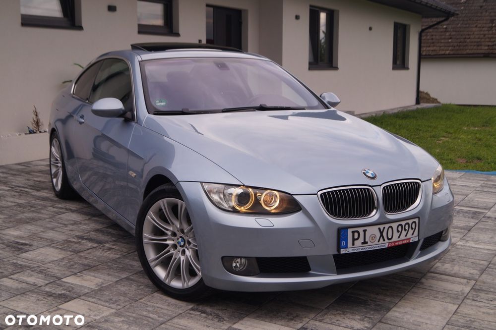 BMW Seria 3 325i - 36