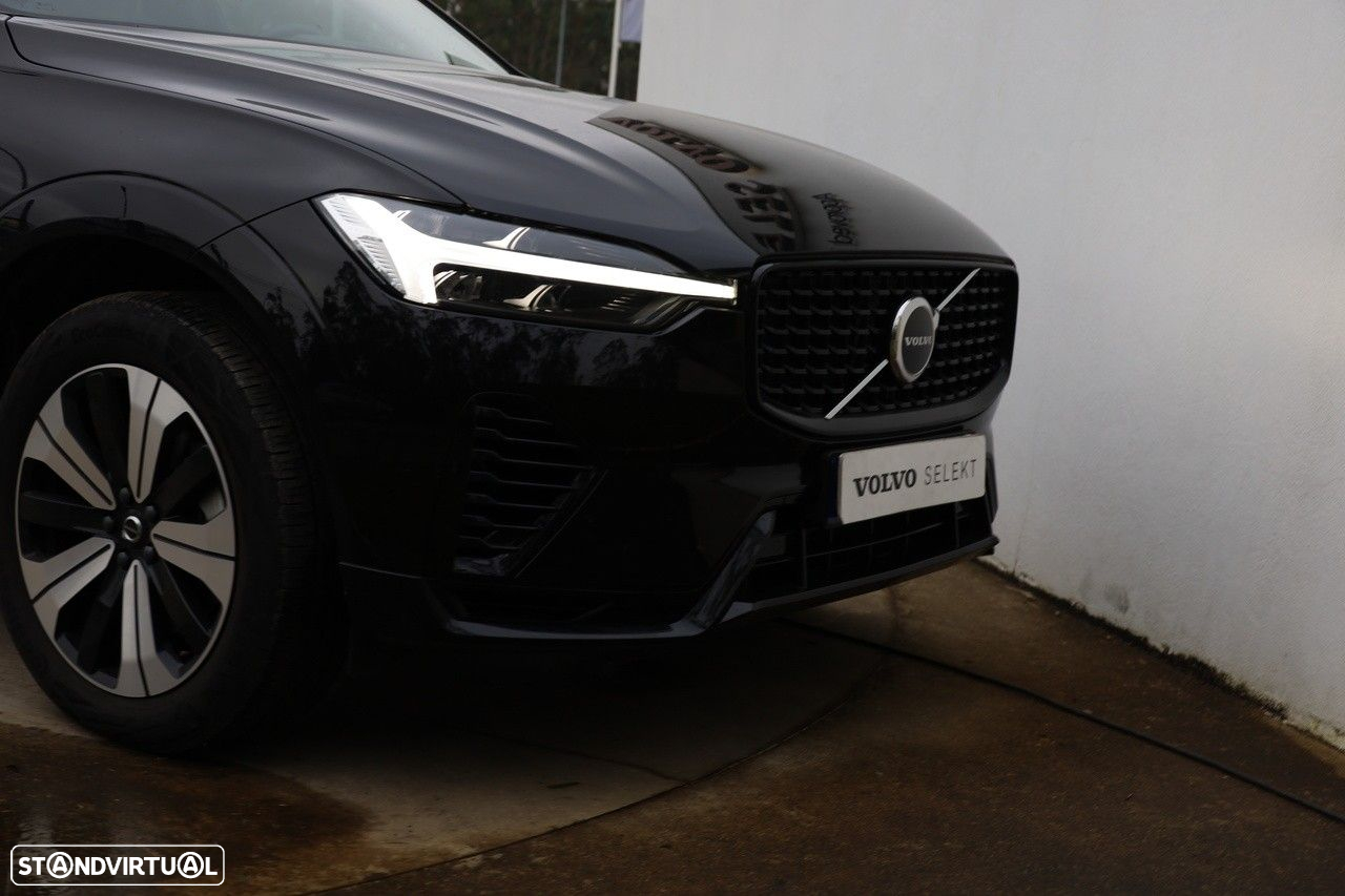 Volvo XC 60 2.0 T6 PHEV Plus Dark AWD - 27