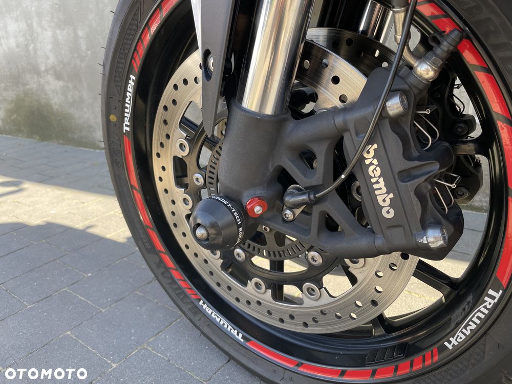 Triumph Speed Triple - 8