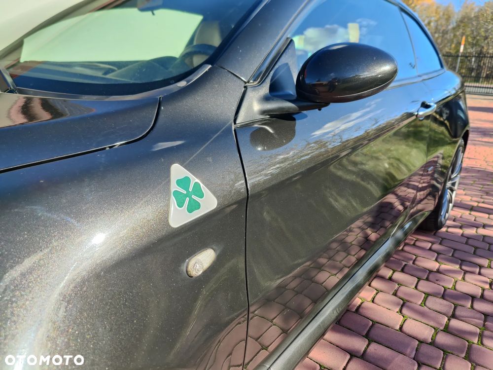 Alfa Romeo GT 3.2 24V Distinctive - 6