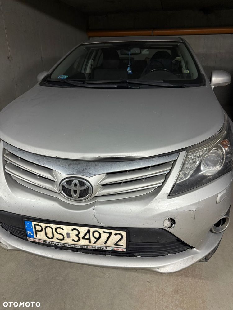 Toyota Avensis - 2