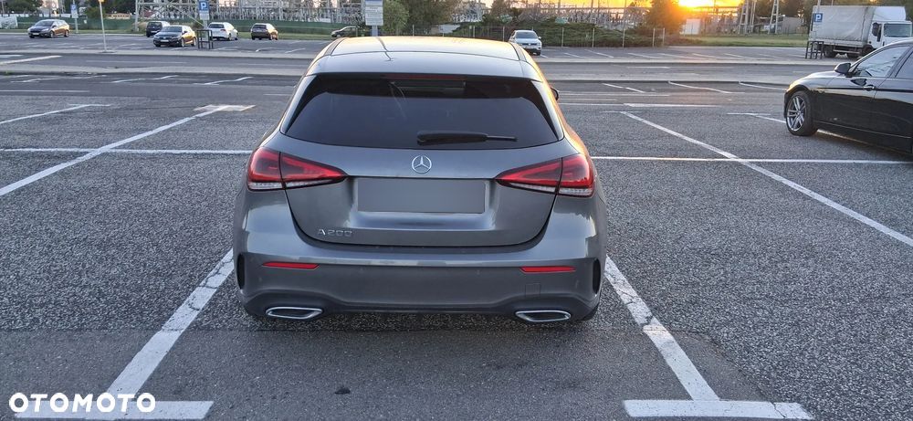 Mercedes-Benz Klasa A 200 AMG Line 7G-DCT - 3