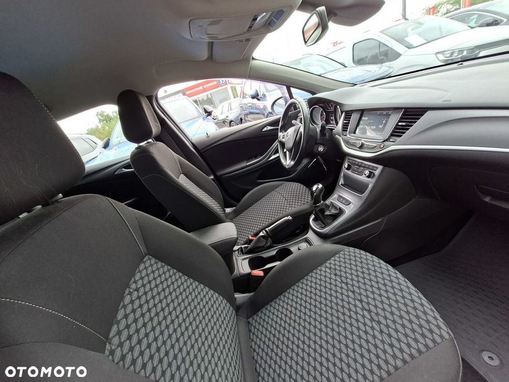 Opel Astra 1.4 Enjoy - 19
