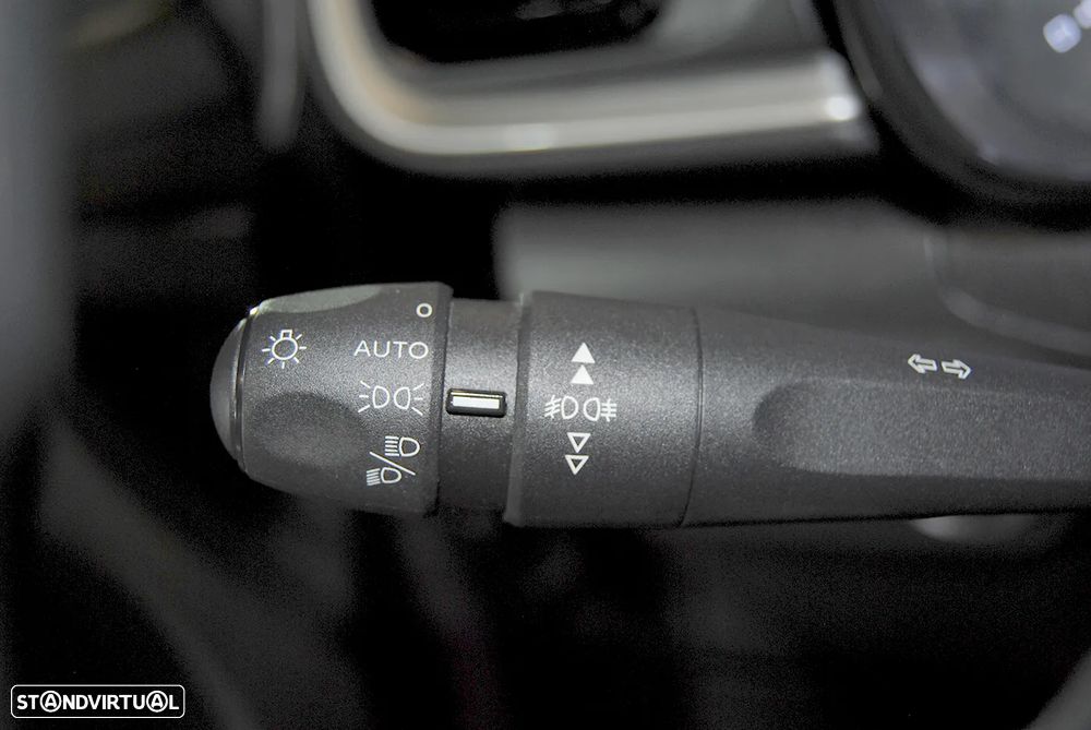 Citroën C3 1.2 PureTech Plus - 21