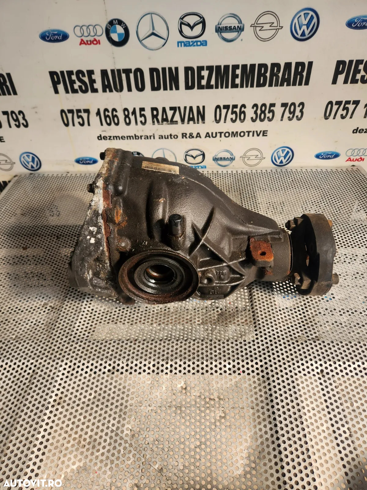 Grup Diferential Spate Mercedes C Class W204 Cod A2043510508 - Dezmembrari Arad - 2